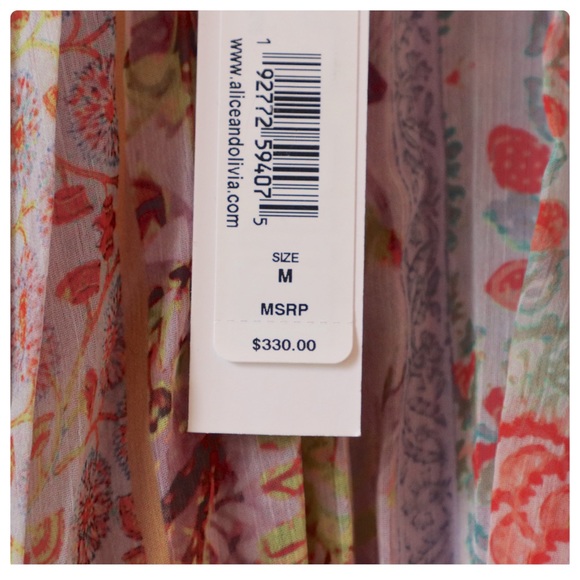 ALICE + OLIVIA Alycia Chain Neck Pleated Top - Picture 9 of 11